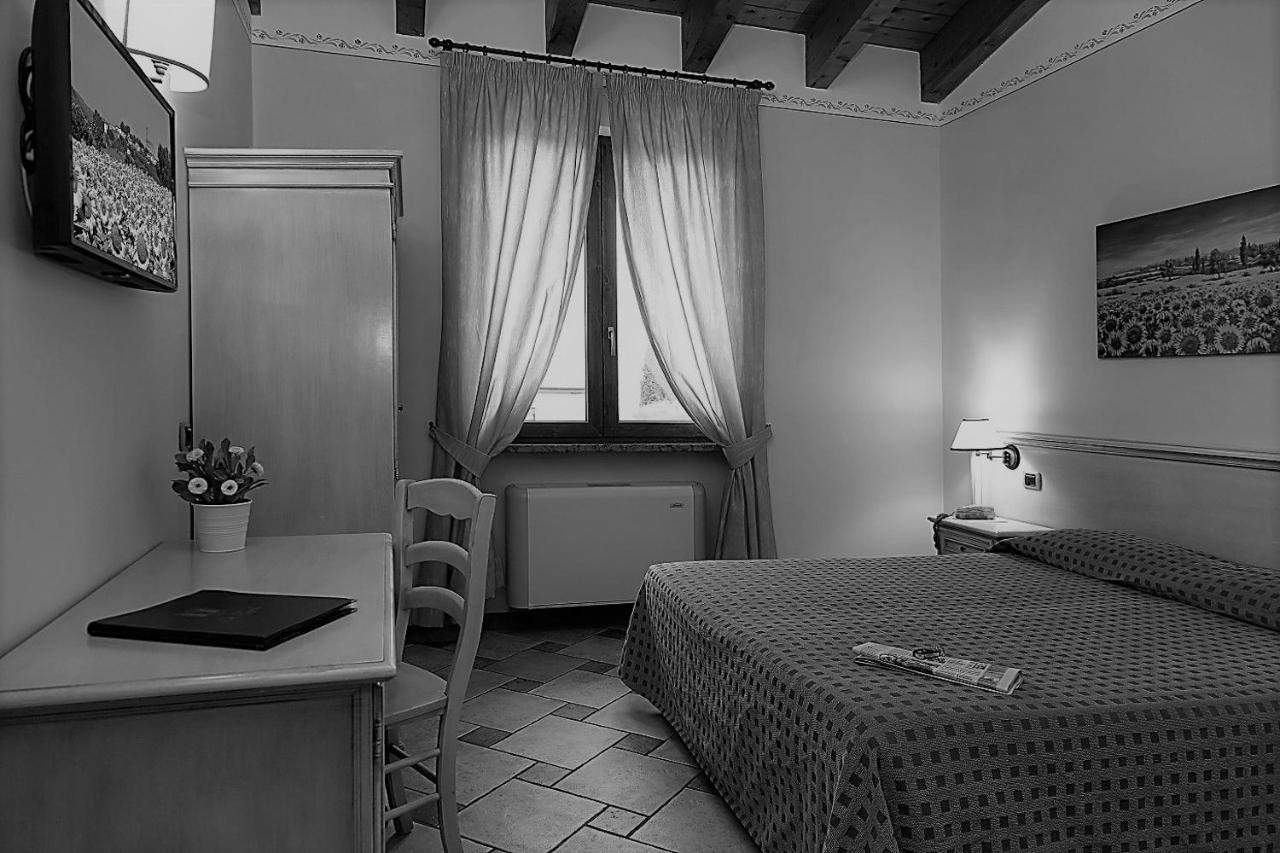 La Zerla Bed & Breakfast บาร์โดลิโน ห้อง รูปภาพ